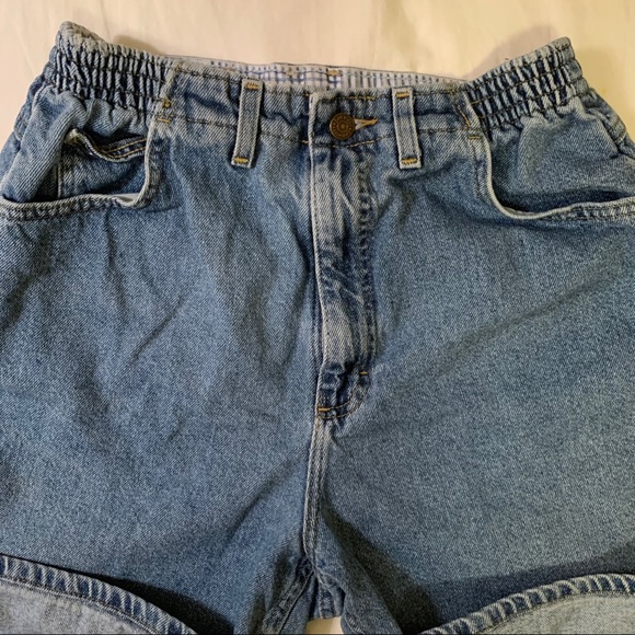 Synched High Waist Lee Shorts 💜 - Picture 3 of 5